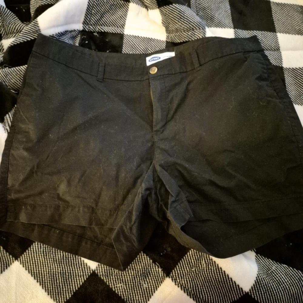 Old Navy Black Women's Bermudas